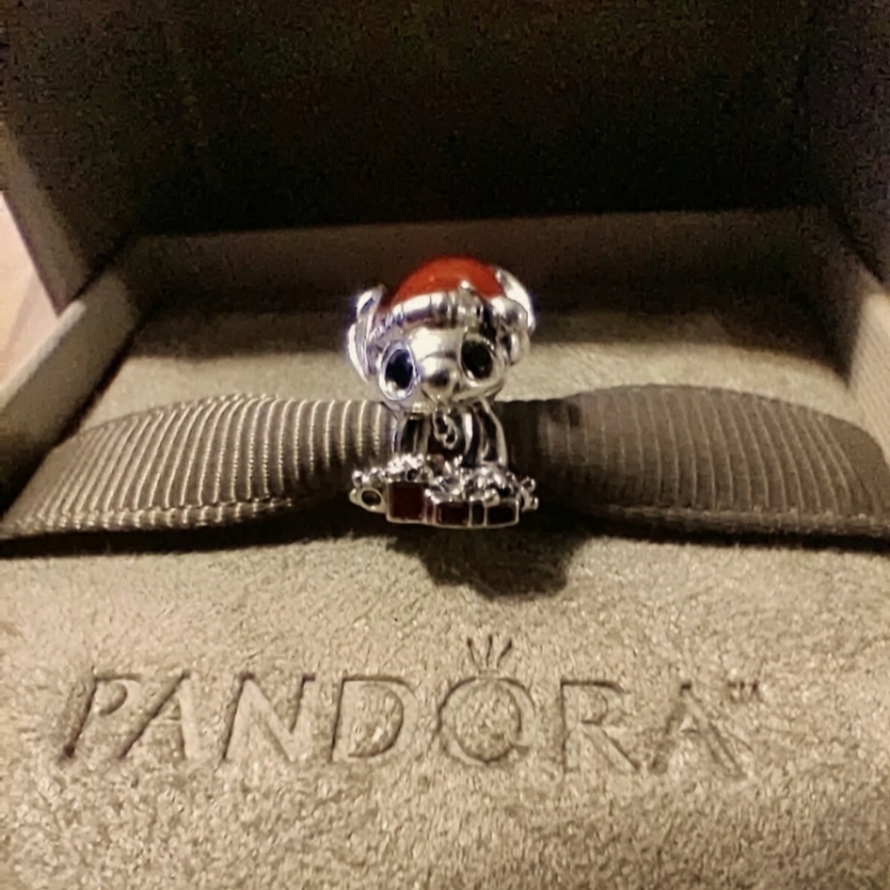 Pandora Stitch Christmas Charm